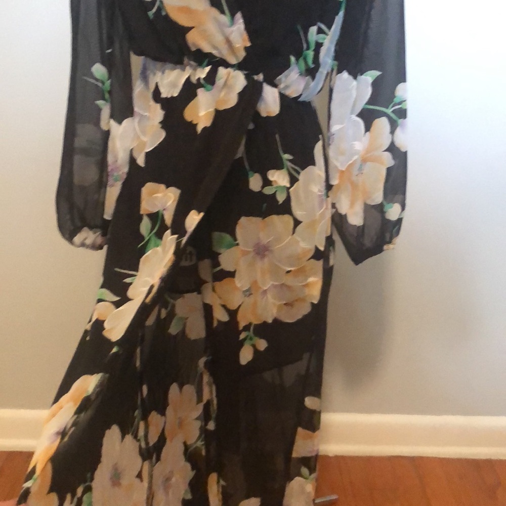 Maxi long sleeve floral dress - Picture 3 of 4